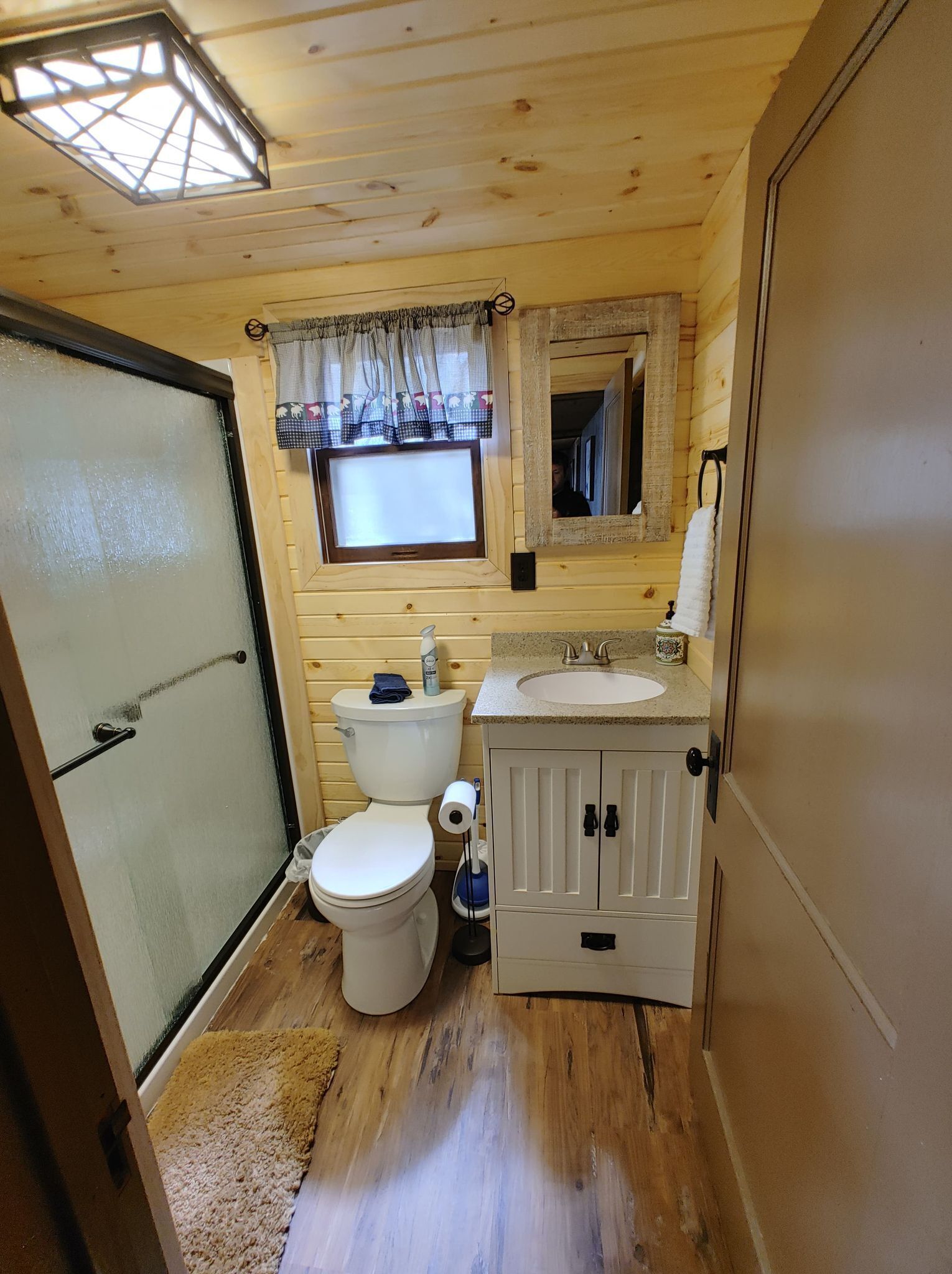 Wintergreen Cabin #1 on Moen Lake Chain