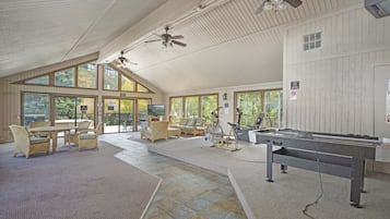 Condo, 2 Bedrooms | Games room