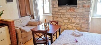ESTRELLA - Apartments Bevk in charming Piran