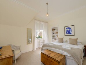 Apartamento, varias camas | 2 dormitorios, tabla de planchar con plancha, wifi gratis y ropa de cama