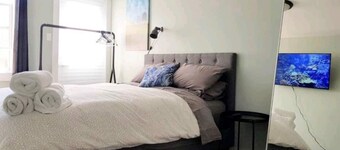 downtown 4 bedroom 2 Bath