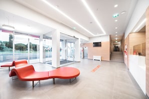 Lobby lounge - Moov Hotel Oeiras (Oeiras)