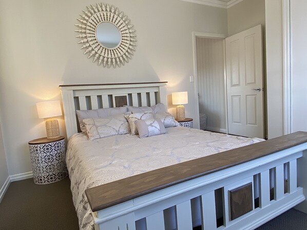 3 bedrooms, free WiFi, bed sheets