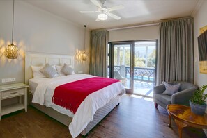 Queen Room with Single Bed