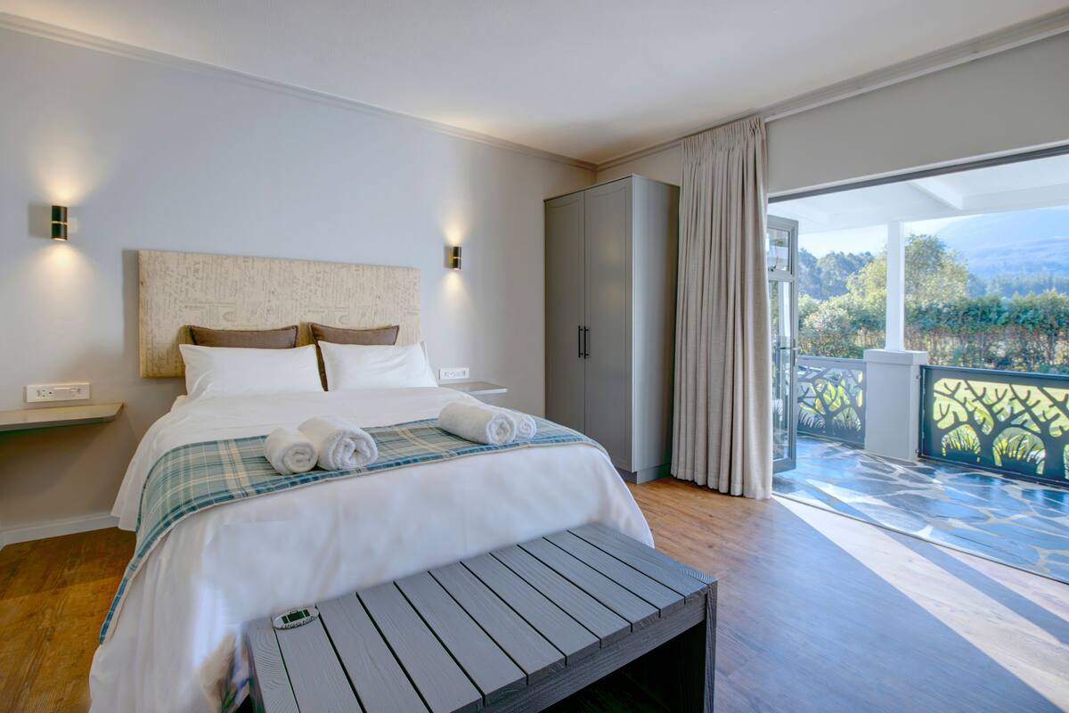 Luxury Double with private patio | 1 bedroom, premium bedding, down comforters, soundproofing