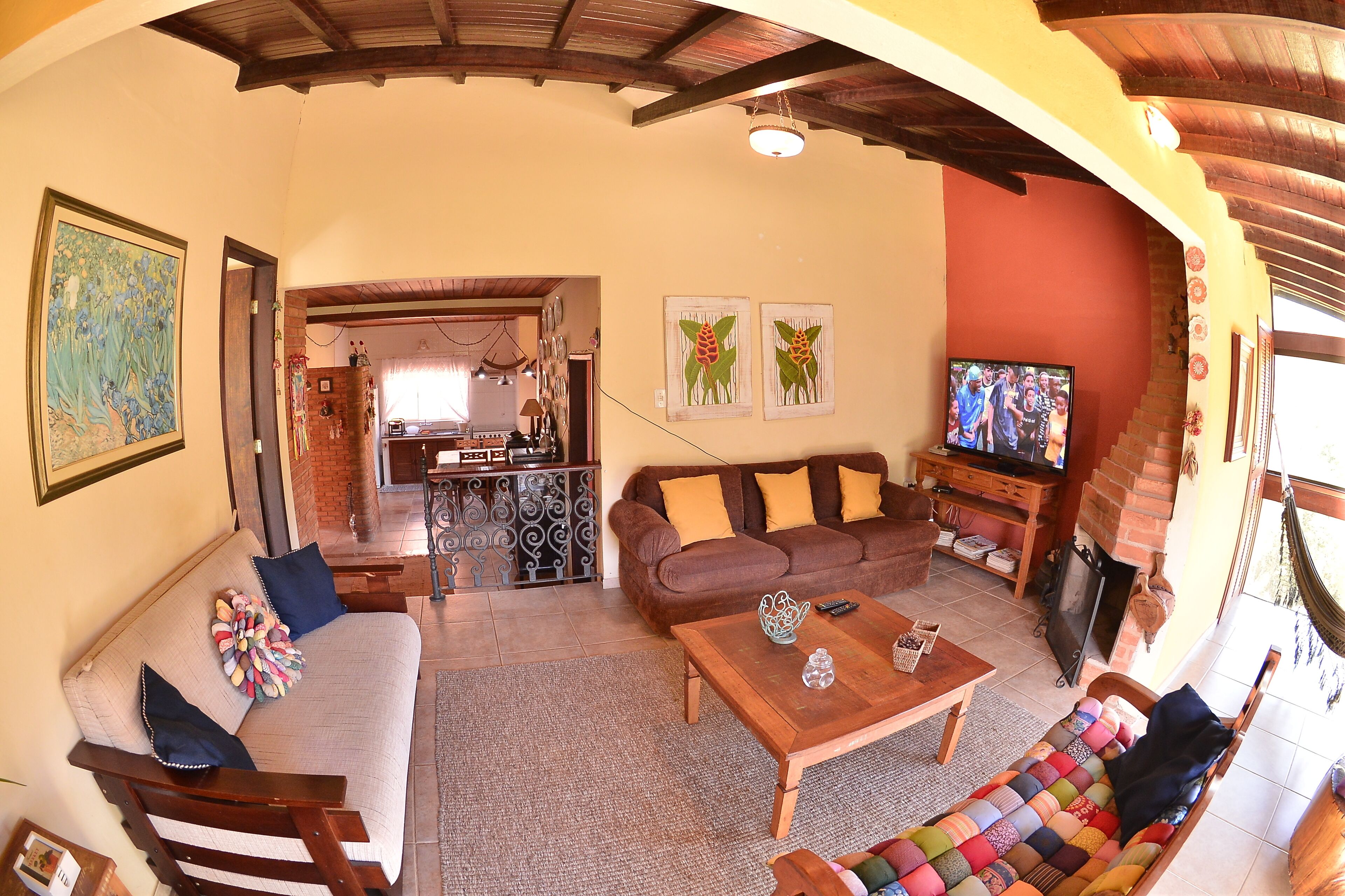 Fantastic house, hot tub, sauna, gourmet area, view to cliff waterfall