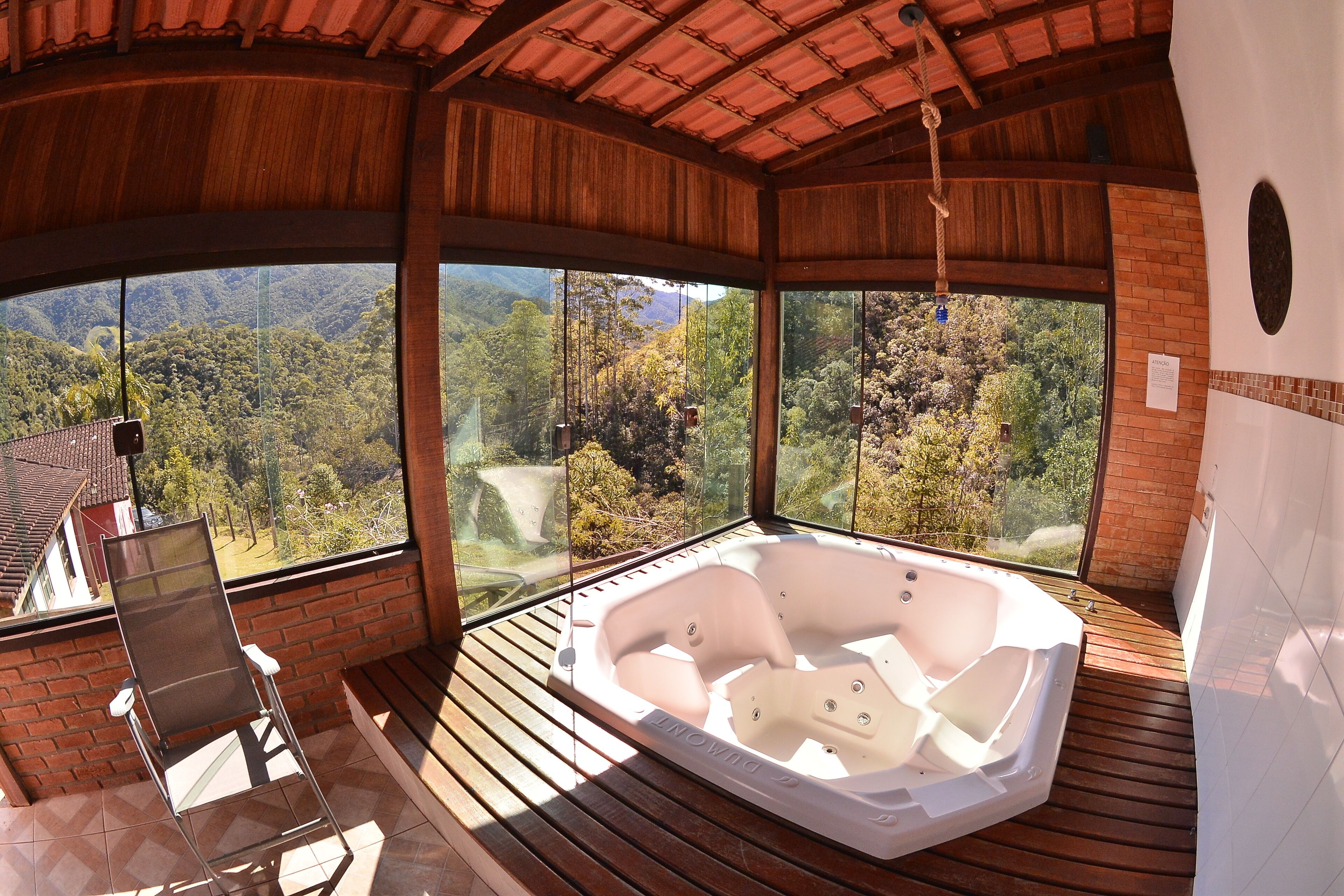 Fantastic house, hot tub, sauna, gourmet area, view to cliff waterfall
