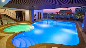 Piscine extérieure