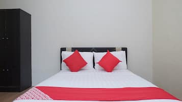 Free WiFi, bed sheets