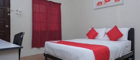 Deluxe Double Room | WiFi (free), bed sheets