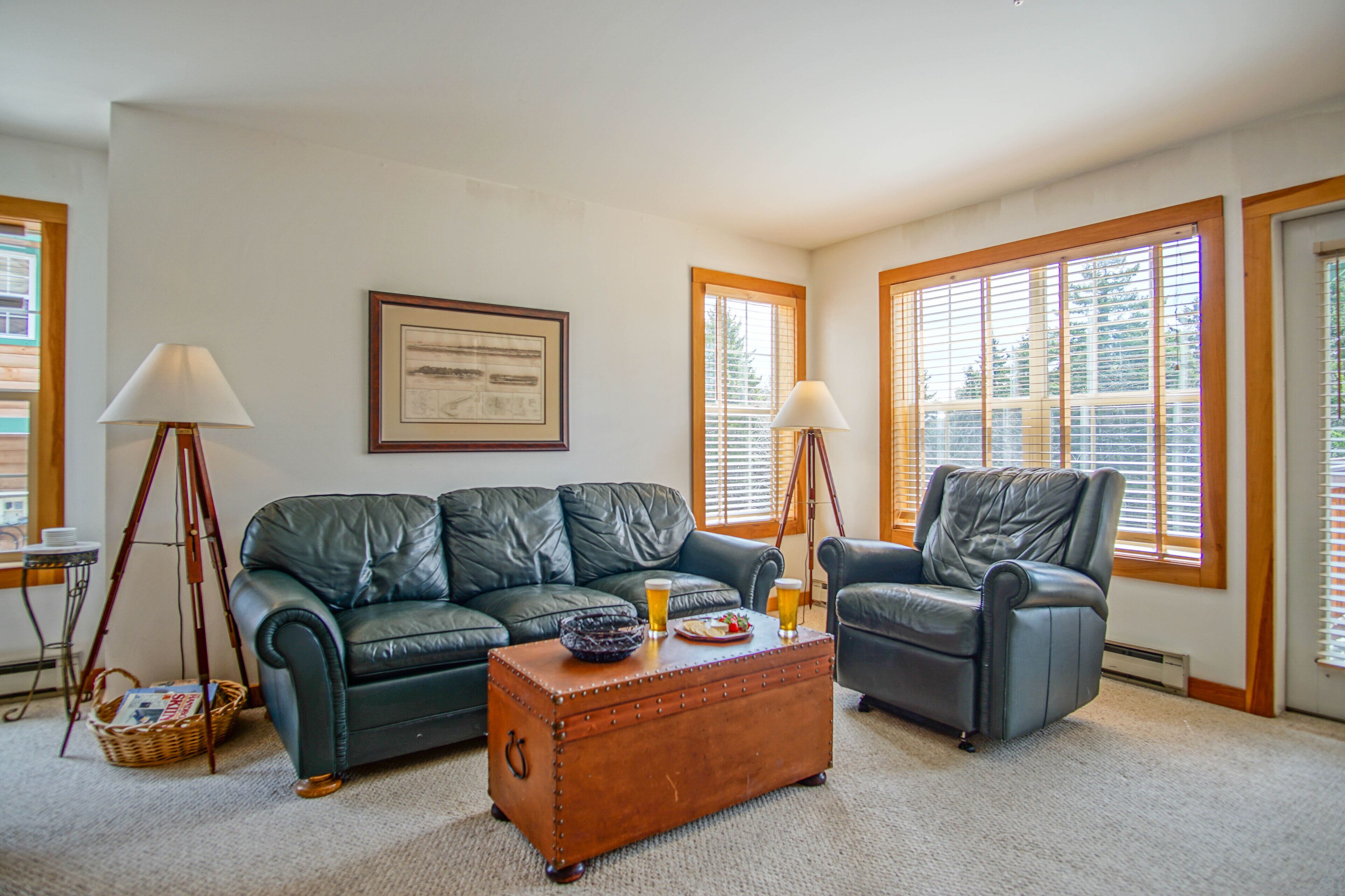 Camp Four 24: Slope Side, Cozy 2 BR with Shuttle Service