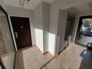 Hallway - La Esquina (San Martín de los Andes)