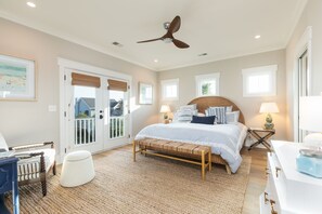 5 bedrooms, desk, iron/ironing board, travel cot