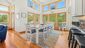 Unclassified image, 3 of 48, button - Donna's Dream: Dog-friendly, Private Pool & Hot Tub, Close to Beach (Duck)