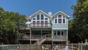 Unclassified image, 4 of 48, button - Donna's Dream: Dog-friendly, Private Pool & Hot Tub, Close to Beach (Duck)