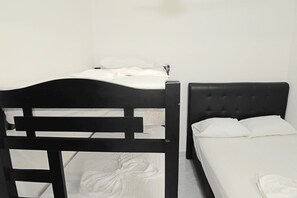 3 bedrooms, WiFi - Migue's house (Necoclí)