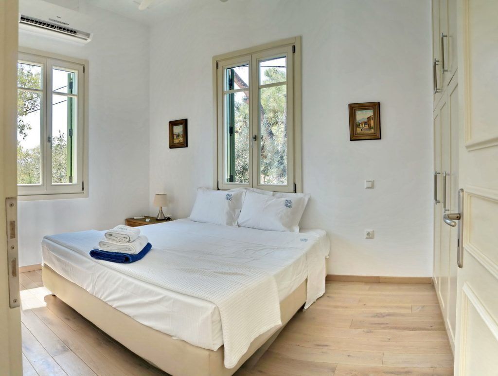 Ouzo Traditional Villa with private pool