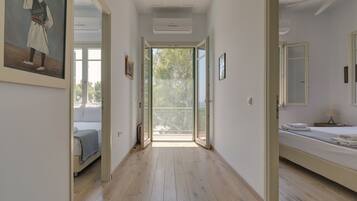 Traditional Villa | 3 bedrooms, in-room safe, individually decorated, individually furnished