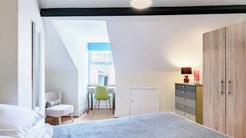 3 bedrooms, free WiFi, bed sheets