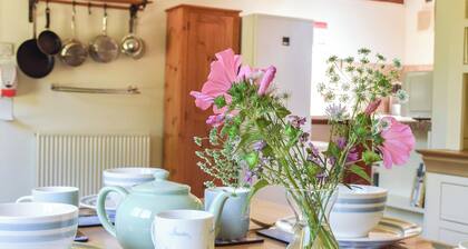 2 bedroom accommodation in Oswaldkirk, near Helmsley