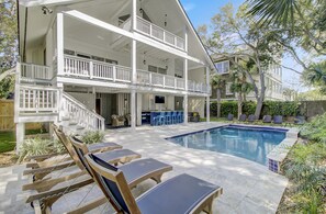 Pool - 3704 Cameron by AvantStay | Pool | Bar | Multiple Balconies! (Isle Of Palms)