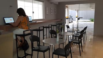 Desayuno inglés (BRL 12 por persona)