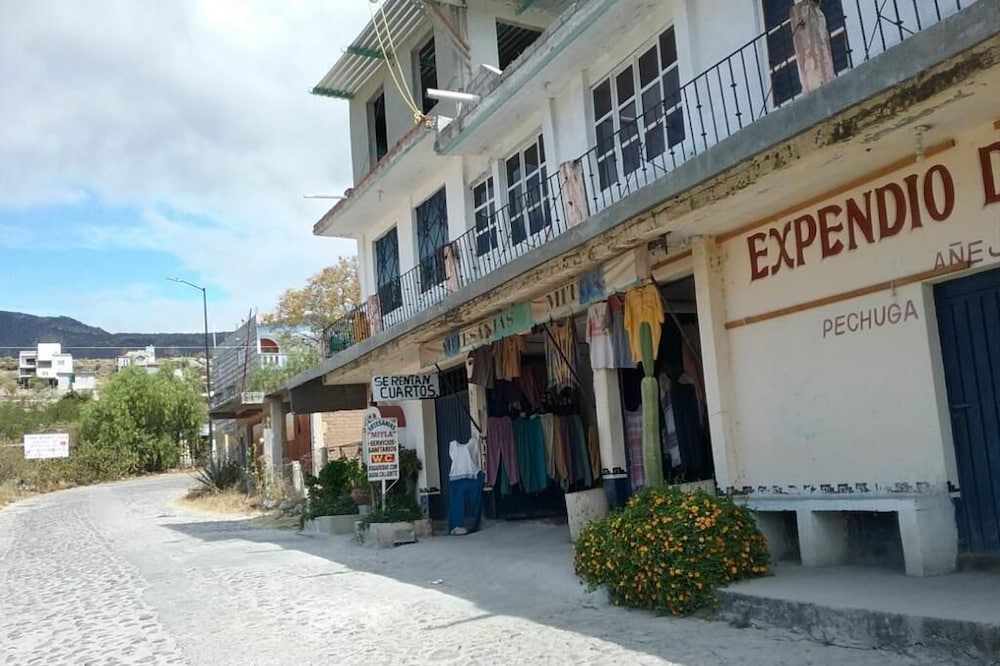 Mitla Backpacker