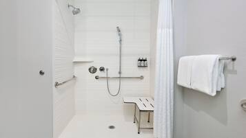 Dutxa, articles de tocador gratuïts, assecador de cabells i tovalloles