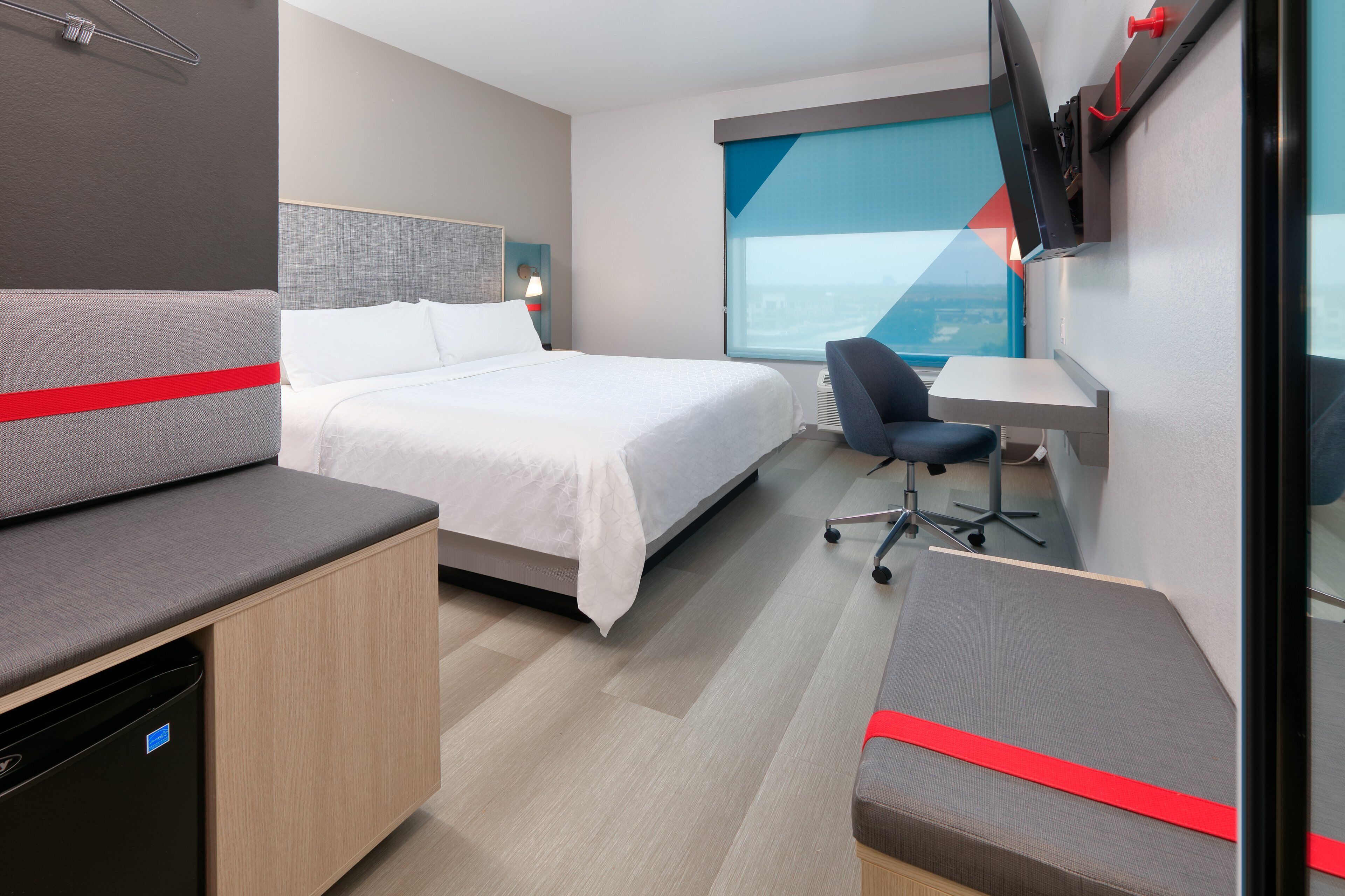 in-room safe, desk, soundproofing, free wifi