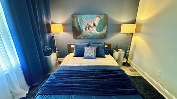 3 bedrooms, desk, iron/ironing board, free WiFi