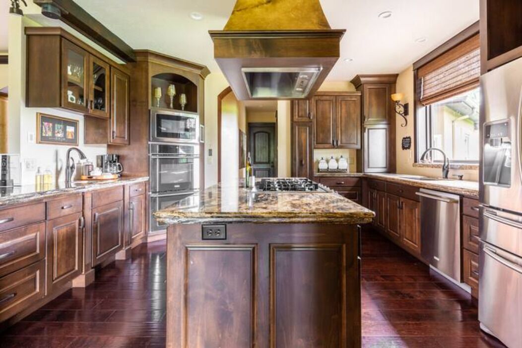 Tuscan home in NW wine country