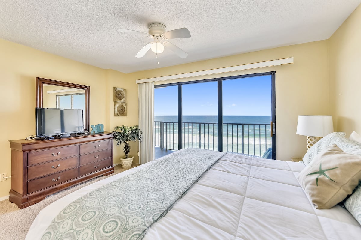 Condo, 2 Bedrooms, Balcony, Ocean View (703) | 2 bedrooms, premium bedding, iron/ironing board, free WiFi