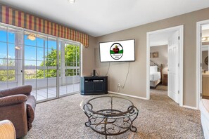 4 habitaciones, tabla de planchar con plancha y wifi gratis 