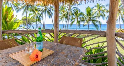 Ultra private oceanfront gated compound with pool & spa just minutes from town.