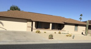 Exterior - YAY, VACAY! HAVE FUN IN SUN CITY!  A 55+ community (Sun City)