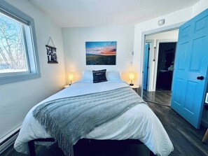 2 dormitorios, tabla de planchar con plancha, wifi gratis y ropa de cama