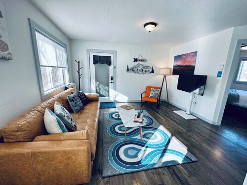 Razz Lake 2nd floor 2 bdrm condo