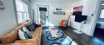 Razz Lake 2nd floor 2 bdrm condo