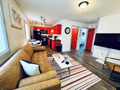 Horseshoe Lake 2nd floor 2 bdrm condo