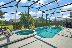 Piscine extérieure, piscine chauffée