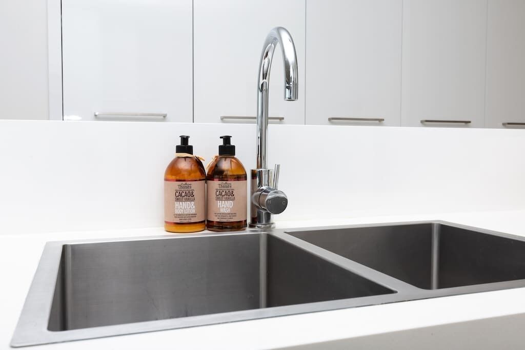 B1/201 1 Flinders st · Colour & Swank at The Mill in the Heart of CBD!