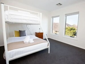 4 bedrooms, iron/ironing board, free WiFi, bed sheets