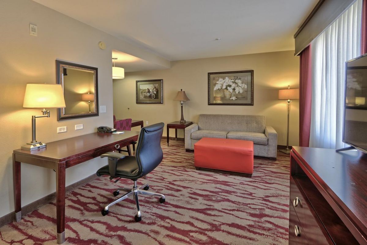 Rare Find! Two Comfy Units! Guests! Pool!