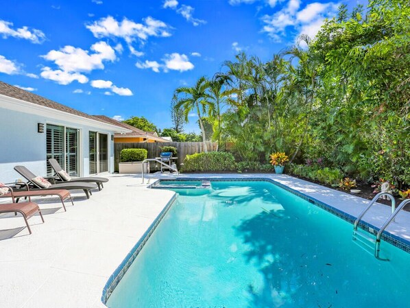 Outdoor pool, a heated pool