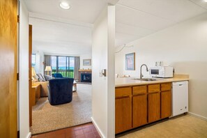 Apartment, 1 King-Bett (Pinnacle C16) | Innenbereich