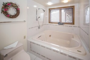 Appartement, plusieurs lits (Colony Club C12) | Salle de bain