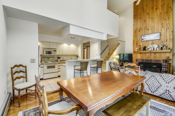 아파트, 침대(여러 개) (Colony Club C12) | 내부