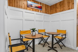 Condo, Multiple Beds (Pinnacle E23) | Dining