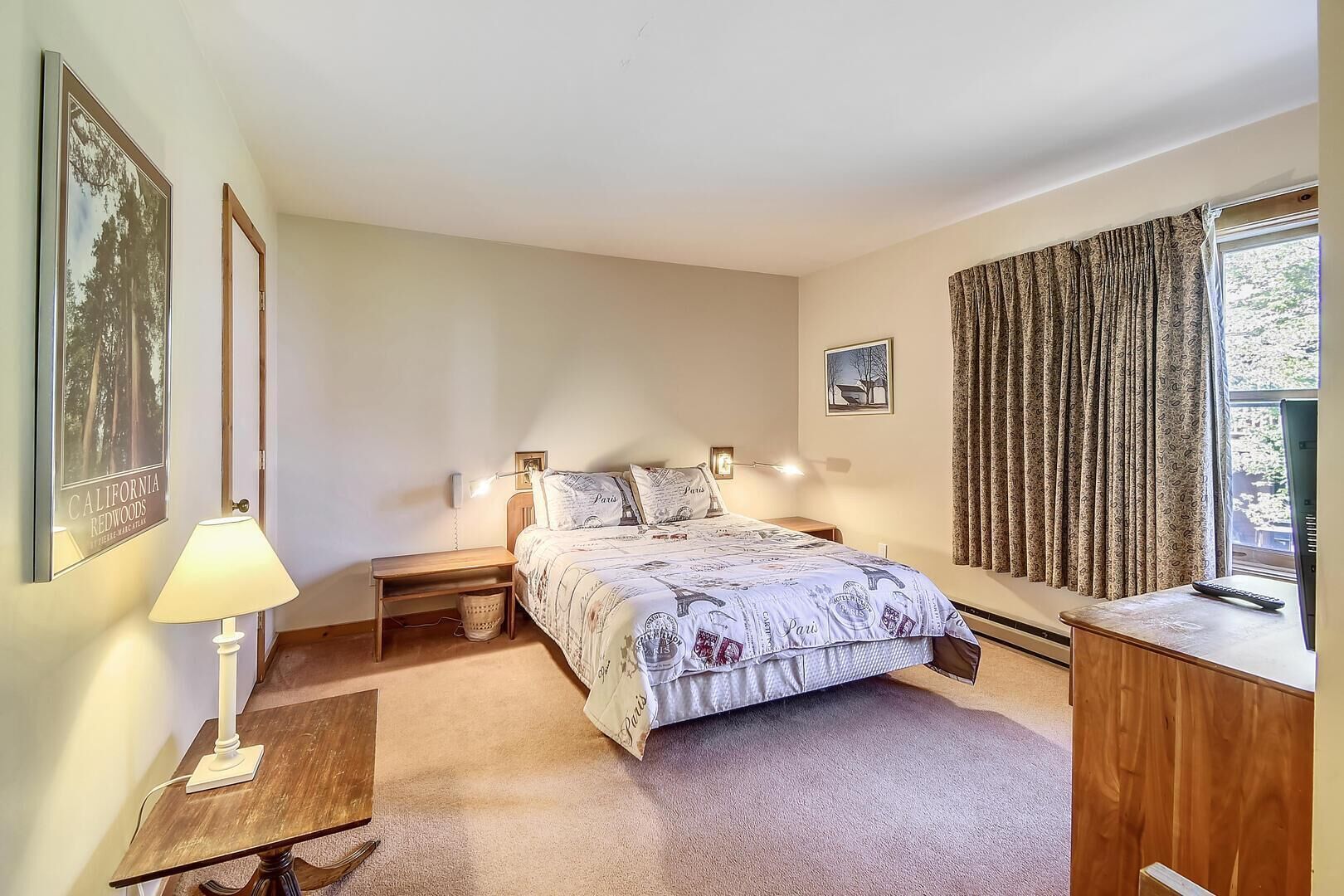 1 habitación y ropa de cama 