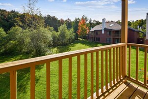 Apartment (Trail Creek 05) | Property grounds